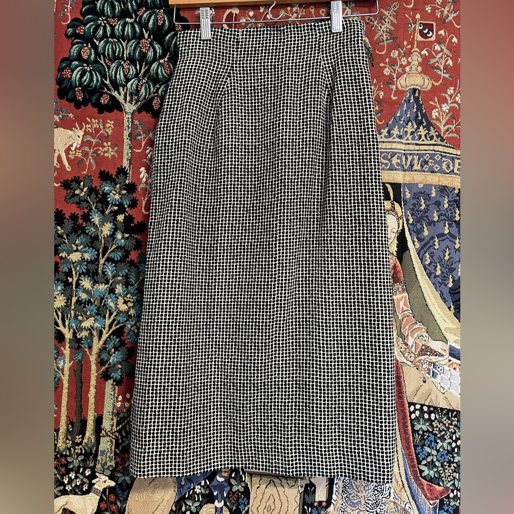Vintage Korean Silk Black and White Pencil Skirt Size 4